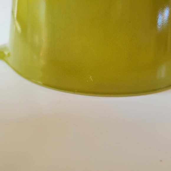 Pyrex Verde #472 1.5 Pints Round Casserole Dish without Lid - Picture 6 of 7